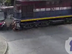 UN TREN EMBISTIÓ A UN ERSA EN CÓRDOBA.