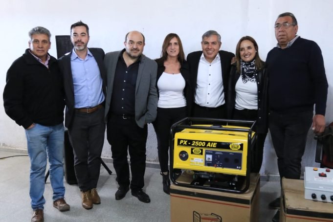 MYRIAN PRUNOTTO ENTREGÓ GRUPOS ELECTRÓGENOS PARA ELECTRODEPENDIENTES DE SAN CARLOS MINAS.