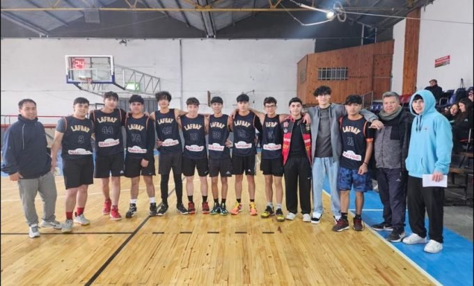 ESPECIAS DEÁN FUNES PRESENTE EN EL CÓRDOBA JUEGA 2024.