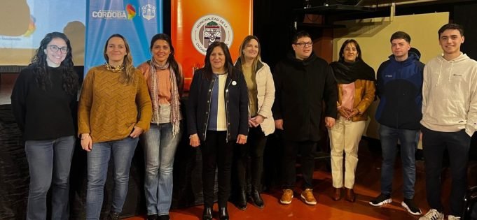 “COPRETI VA A LA ESCUELA” PRESENTE EN DEÁN FUNES.