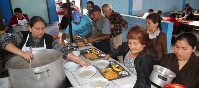 EL GOBIERNO AUMENTÓ 40% EL PRESUPUESTO PARA COMEDORES COMUNITARIOS.