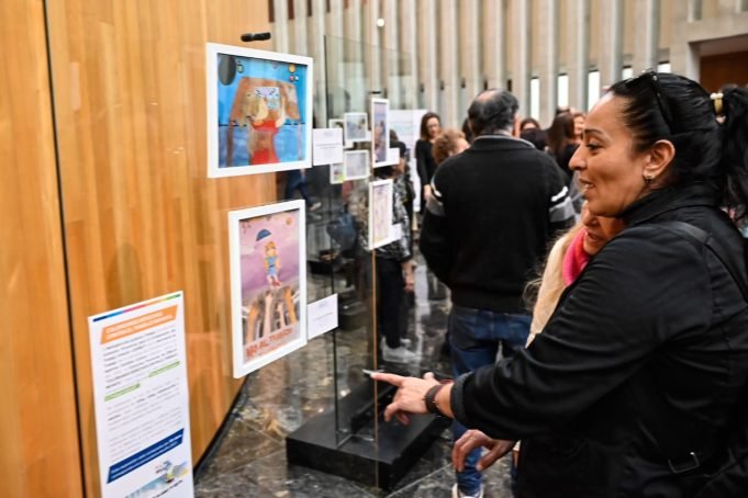YA SE PUEDE VISITAR EN LA LEGISLATURA LA MUESTRA COLOREANDO DERECHOS CONTRA EL TRABAJO INFANTIL.