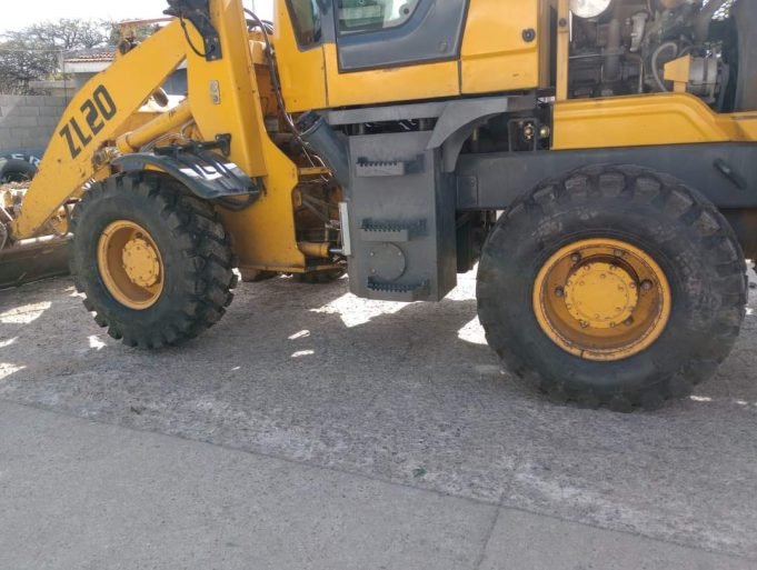 TULUMBA: LA MUNI REALIZÓ UNA INVERSIÓN DE $2.807.200 EN MANTENIMIENTO DE MAQUINARÍA.