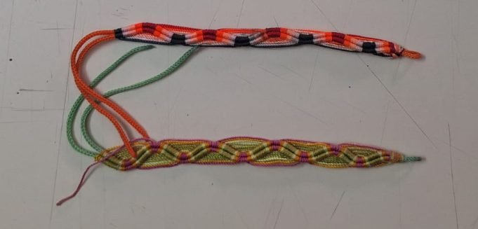 UN CHIQUITO DE 14 AÑOS ROBÓ PULSERITAS EN EL FESTIVAL DE CANDELARIA Y FUE APREHENDIDO.