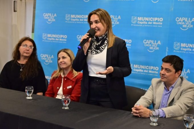 PRUNOTTO ANUNCIÓ LA APERTURA DE UNA SEDE DE LA UNIVERSIDAD PROVINCIAL EN CAPILLA DEL MONTE.