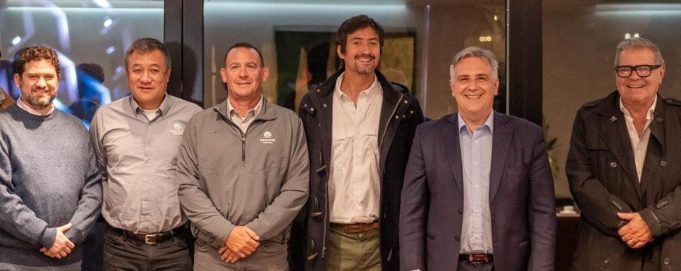 LLARYORA RECIBIÓ A DIRECTIVOS DE CORTEVA, UNA EMPRESA LÍDER MUNDIAL EN EL DESARROLLO DE LA GENÉTICA DEL MAÍZ.