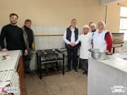 EL IPEQ RECIBIÓ UN ANAFE INDUSTRIAL PARA EL COMEDOR DE LA ESCUELA.