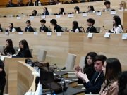 LA LEGISLATURA DE CÓRDOBA SE LLENÓ DE JÓVENES QUE DEBATEN SOBRE EL RÉGIMEN PENAL JUVENIL.