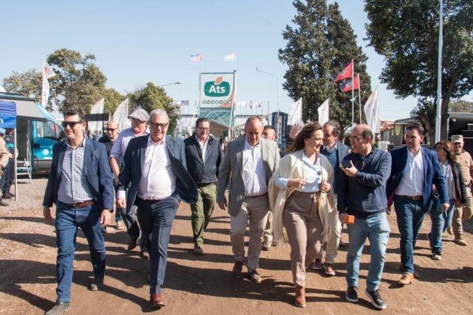 MYRIAN PRUNOTTO DEJÓ OFICIALMENTE INAUGURADA LA 90ª EXPOSICIÓN RURAL EN RÍO CUARTO.