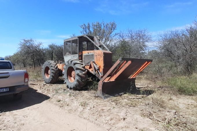 POLICÍA AMBIENTAL FRENÓ UN DESMONTE EN SEBASTIÁN ELCANO.