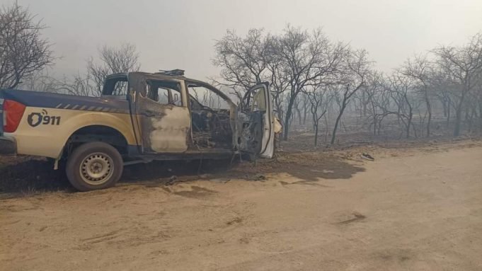 EL HÉROE DEL DÍA: UN POLICIA SUFRIÓ QUEMADURAS AL SALVAR DEL FUEGO A UNA ABUELA DE 80 AÑOS EN SAN ESTEBAN.
