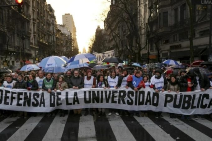 Nuevo paro universitario de 48 horas para el lunes y martes.