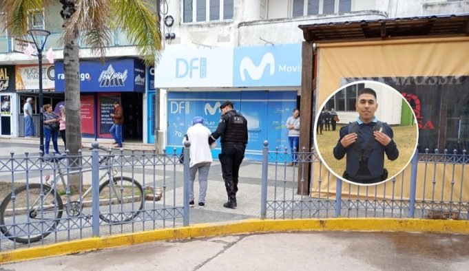 El Cabo Federico Ramírez ayudó a una abuela a cruzar la calle y peatones destacaron su accionar.
