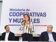 Myrian Prunotto presidió el lanzamiento de la Escuela de Cooperativas y Mutuales de Córdoba.