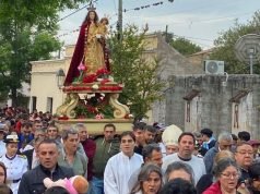 Villa Tulumba: 25.000 fieles acompañaron a la Virgen del Rosario.