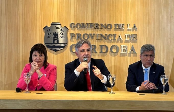 Llaryora y Bullrich cerraron el primer Consejo Federal de Seguridad en Eventos Deportivos.