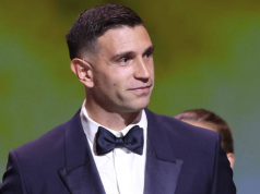 Balón de Oro 2024: Dibu Martínez ganó el premio al Mejor Arquero.