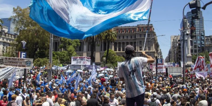 La CGT anticipó que convocará a un paro nacional para diciembre.