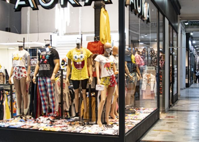 Las ventas minoristas cayeron 14% interanual en octubre en Córdoba.