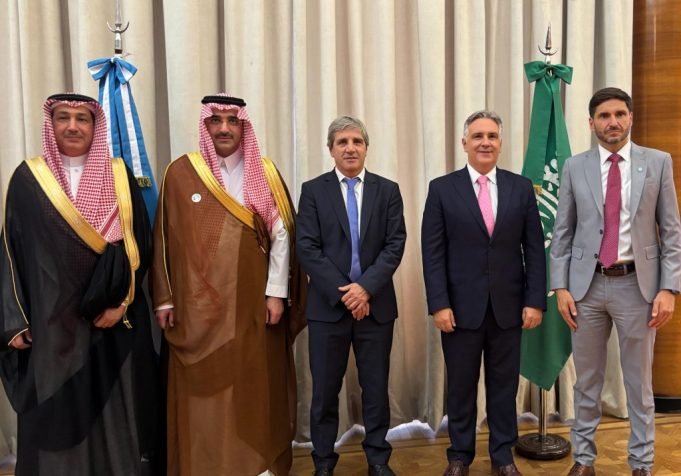 Córdoba, Santa Fe y la Nación firmaron los avales para el financiamiento del Acueducto Interprovincial.