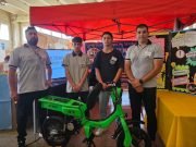 Estudiantes de Cruz del Eje crearon una moto eléctrica y buscan hacerla autosustentable con energía solar.