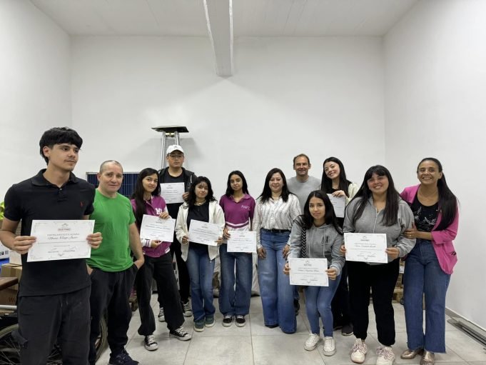 Especias Deán Funes despidió a los pasantes estudiantiles que realizaron las prácticas laborales.