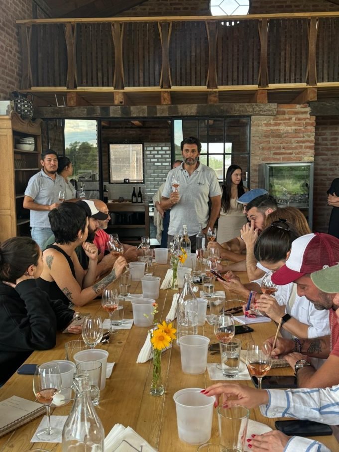 Córdoba recibió a la Asociación Argentina de Sommeliers en los Caminos del Vino.