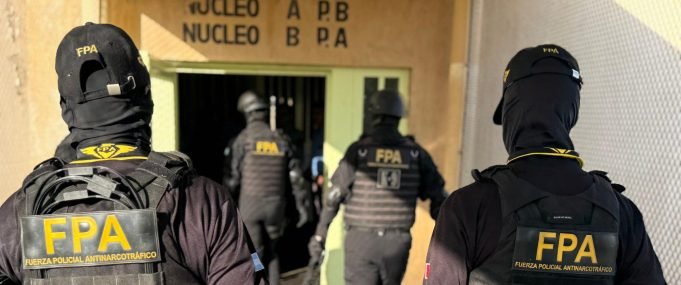 Operativo interfuerzas: secuestro de cocaína y marihuana en la cárcel de Cruz del Eje.