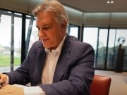 Llaryora promulgó la ley de Ficha Limpia.