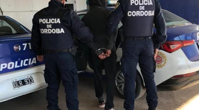 Detienen a un hombre por violencia familiar en Deán Funes.