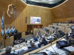 La Legislatura reconoció a la bióloga Sandra Díaz y a la productora Prisma Cine.