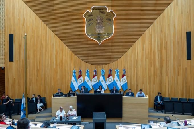 Se aprobó la designación de 22 jueces de Paz y nueve fiscales.