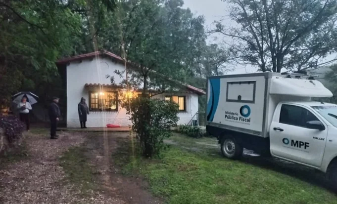 Femicidio en La Granja: Una joven de 29 años y su ex fueron hallados sin vida.