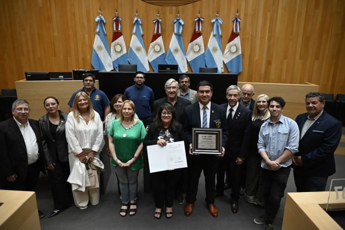 La Legislatura reconoció al Rotary Internacional en su 120° aniversario.