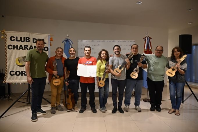 La Legislatura reconoció al charanguista “Pachi” Herrera.