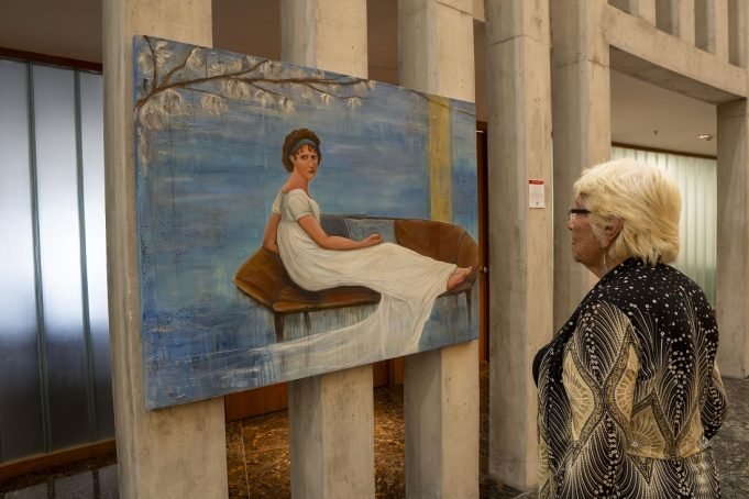 “Eterna y sin fronteras”, una muestra sobre la mujer para disfrutar en la Legislatura.