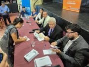 Prensa Raúl Figueroa: Entrega de Tarjeta Bancaria Programa PPP.