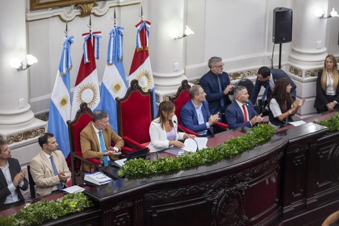 La Legislatura de Córdoba conmemoró la Semana de la Memoria y reinauguró su histórica sede céntrica.