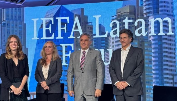 Llaryora destacó el rol de la infraestructura para atraer inversiones y potenciar la producción local.
