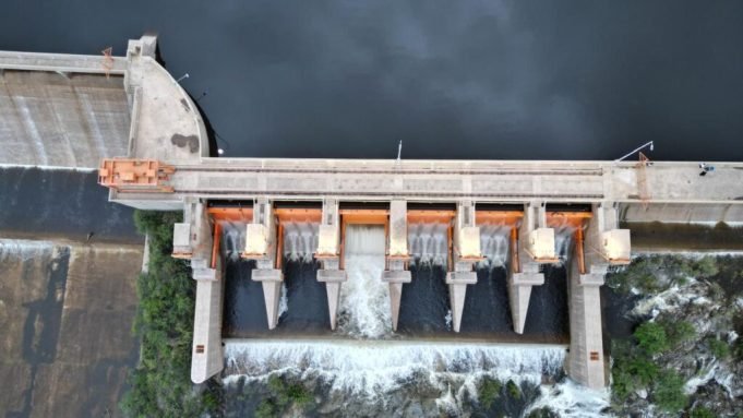 El Embalse Cruz del Eje superó el nivel de vertedero.