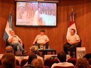 Legislatura: presentaron “Desmalvinizados con historia”, un libro con relatos de excombatientes.