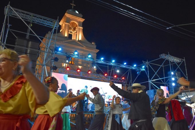 Semana Santa 2025: viajaron 2,7 millones de turistas por el país y gastaron $733 mil millones.