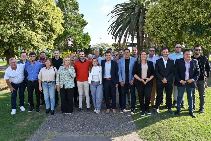 Myrian Prunotto encabezó una mesa de trabajo con intendentes del interior provincial.