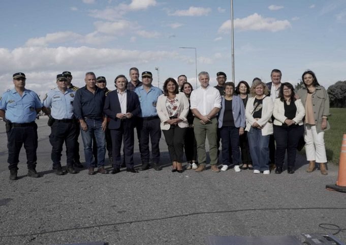Legisladores se interiorizaron sobre el trabajo de la Caminera en la autopista Córdoba-Carlos Paz.
