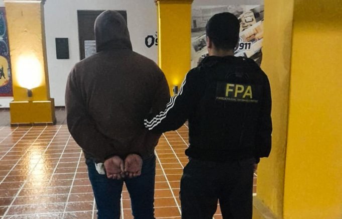 Deán Funes: regresaba a la ciudad con cocaína y fue detenido por la FPA en B° Eugenio Martos.