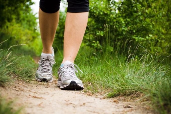 Nuevo horario para las caminatas al aire libre en Deán Funes.