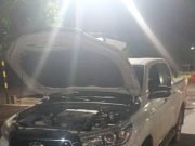 Tres hombres detenidos en Lucio V. Mansilla por circular en camionetas con pedido judicial.