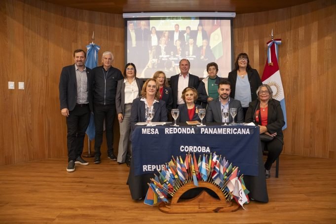 Celebración del Día de las Américas: un mensaje de paz en la Legislatura.