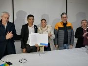 Myrian Prunotto acompañó la apertura de sobres para una obra clave de agua potable en Chuña.