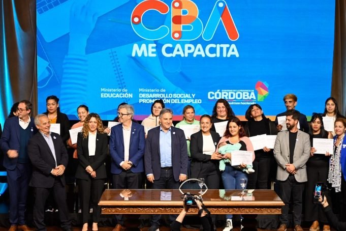 Myrian Prunotto participó del lanzamiento del programa CBA Me Capacita 2025.